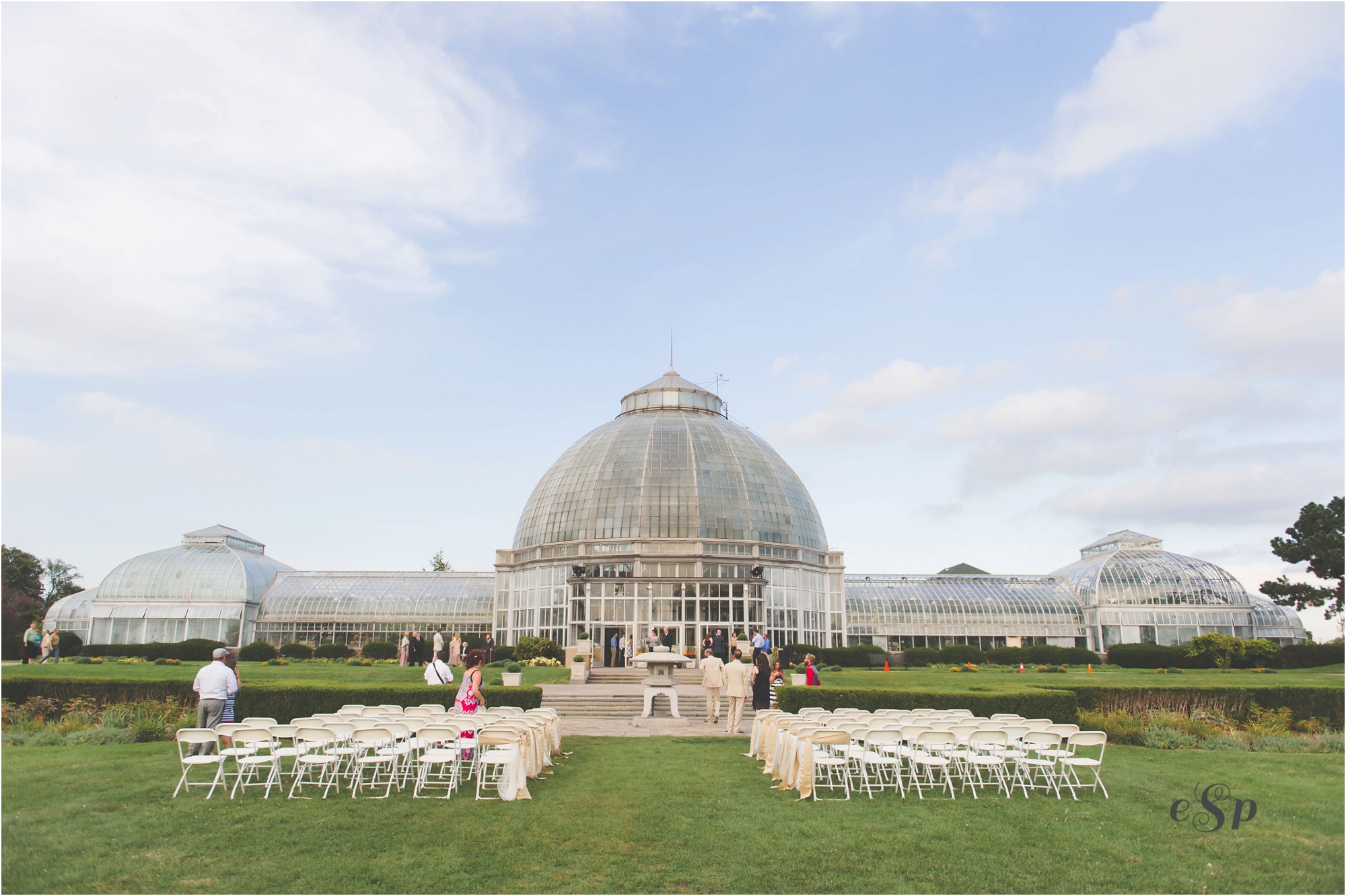 Intimate Belle Isle Michigan Wedding