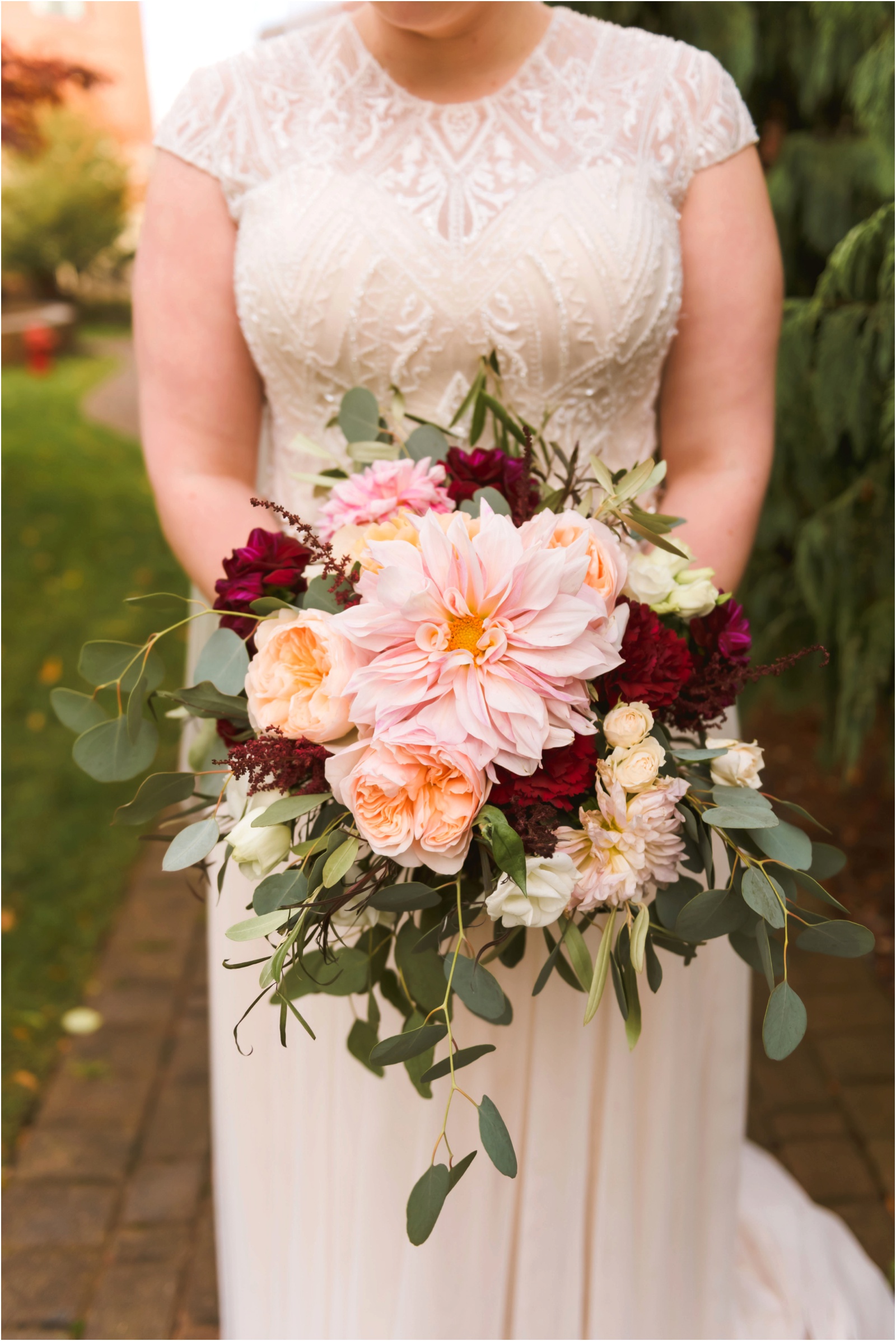 Erin Schmidt Photography | Plymouth Meeting House wedding | Metro Detroit wedding photographer | Michigan wedding photos