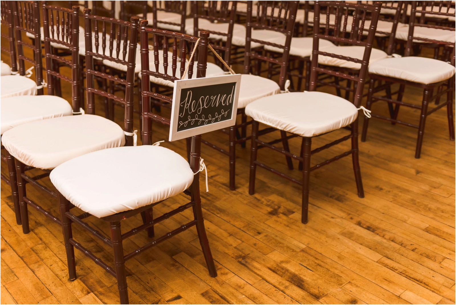 Erin Schmidt Photography | Plymouth Meeting House wedding | Metro Detroit wedding photographer | Michigan wedding photos