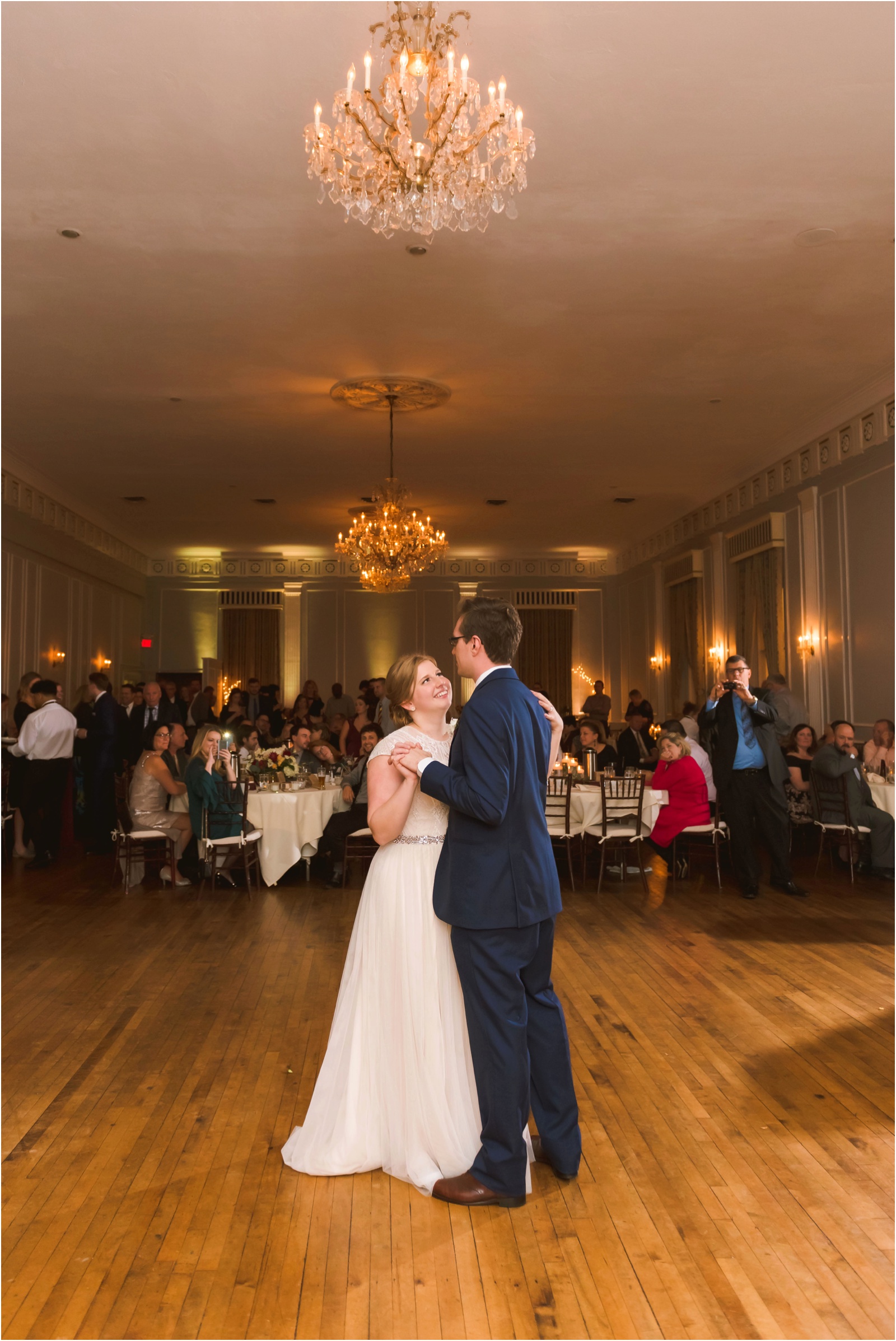 Erin Schmidt Photography | Plymouth Meeting House wedding | Metro Detroit wedding photographer | Michigan wedding photos