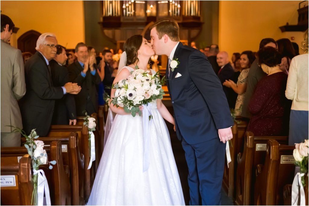 Erin Schmidt Photography | Ann Arbor spring greenery wedding | Metro Detroit wedding photographer