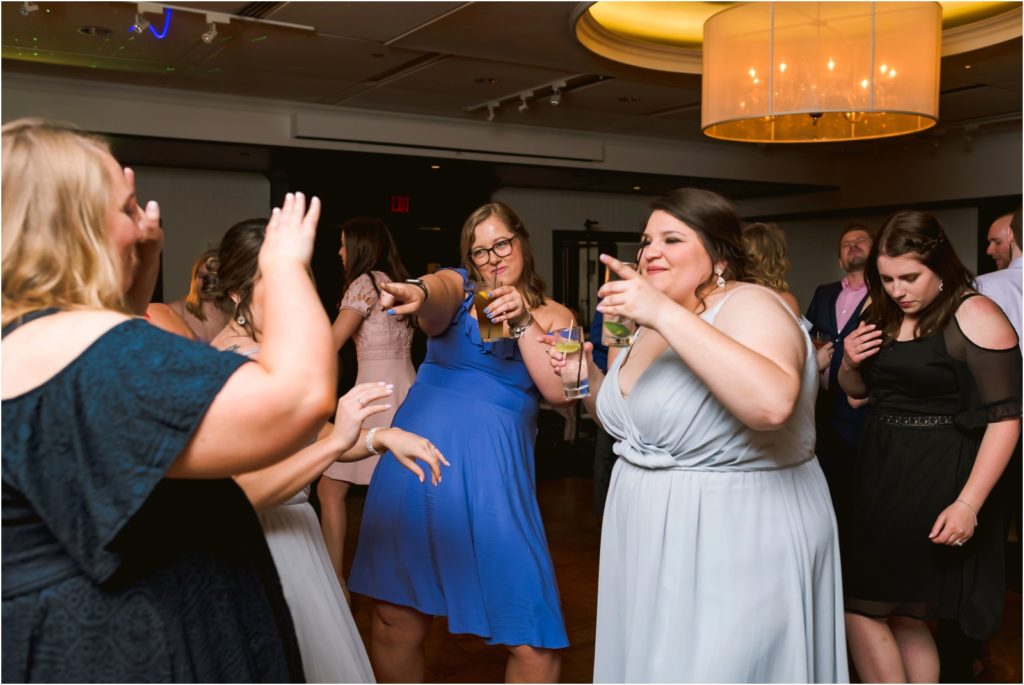 Erin Schmidt Photography | Ann Arbor spring greenery wedding | Metro Detroit wedding photographer