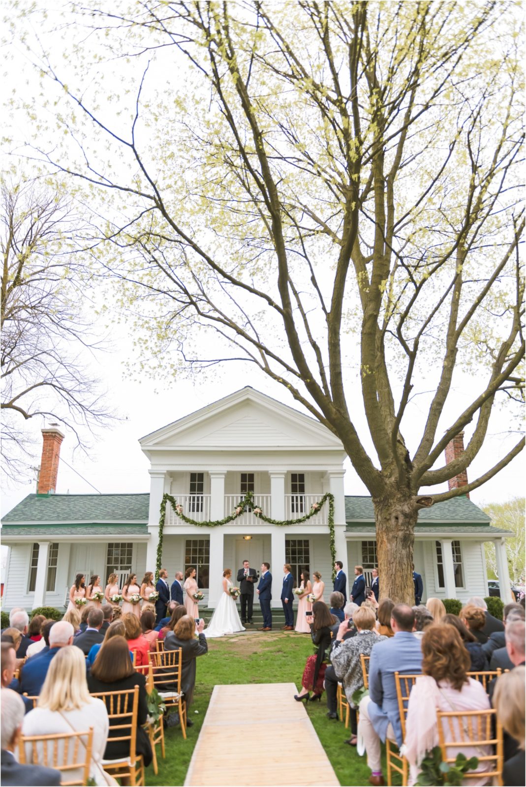 Erin Schmidt Photography | spring Cornman Farms wedding | Metro Detroit wedding photographer | Cornman Farms wedding photos