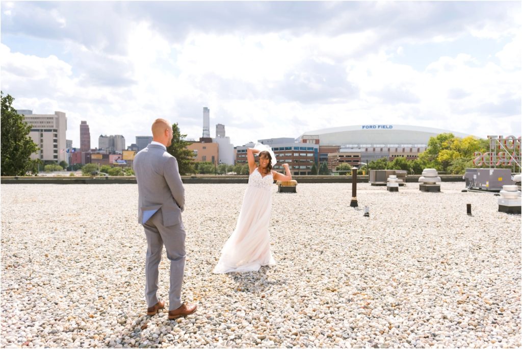 Erin Schmidt Photography | Metro Detroit wedding photographer | Whiskey Factory wedding