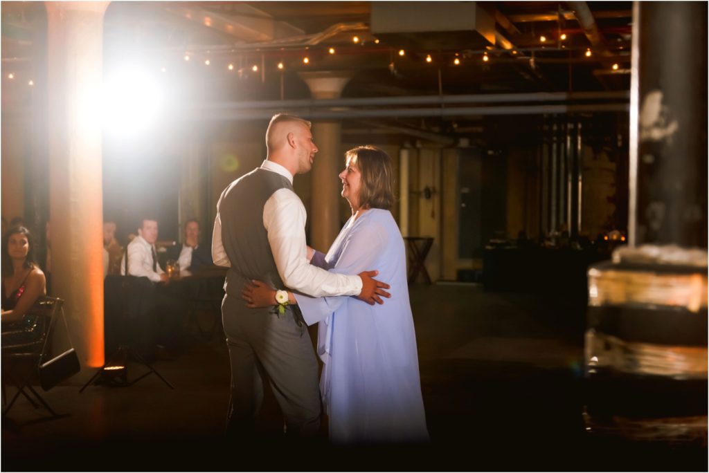 Erin Schmidt Photography | Metro Detroit wedding photographer | Whiskey Factory wedding