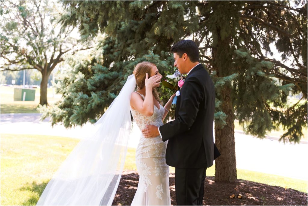 Erin Schmidt Photography | Metro Detroit wedding photographer | summer Lovett Hall wedding | detroit first look photos