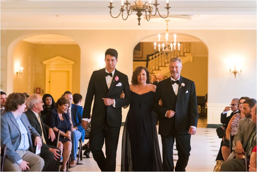 Erin Schmidt Photography | Metro Detroit wedding photographer | summer Lovett Hall wedding