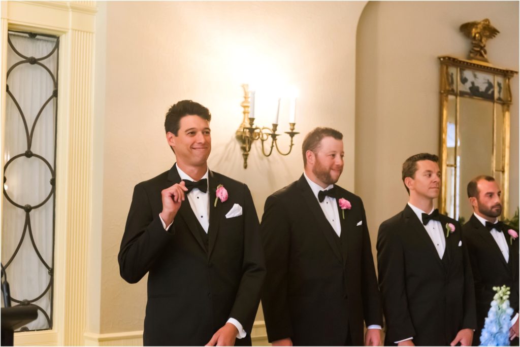 Erin Schmidt Photography | Metro Detroit wedding photographer | summer Lovett Hall wedding