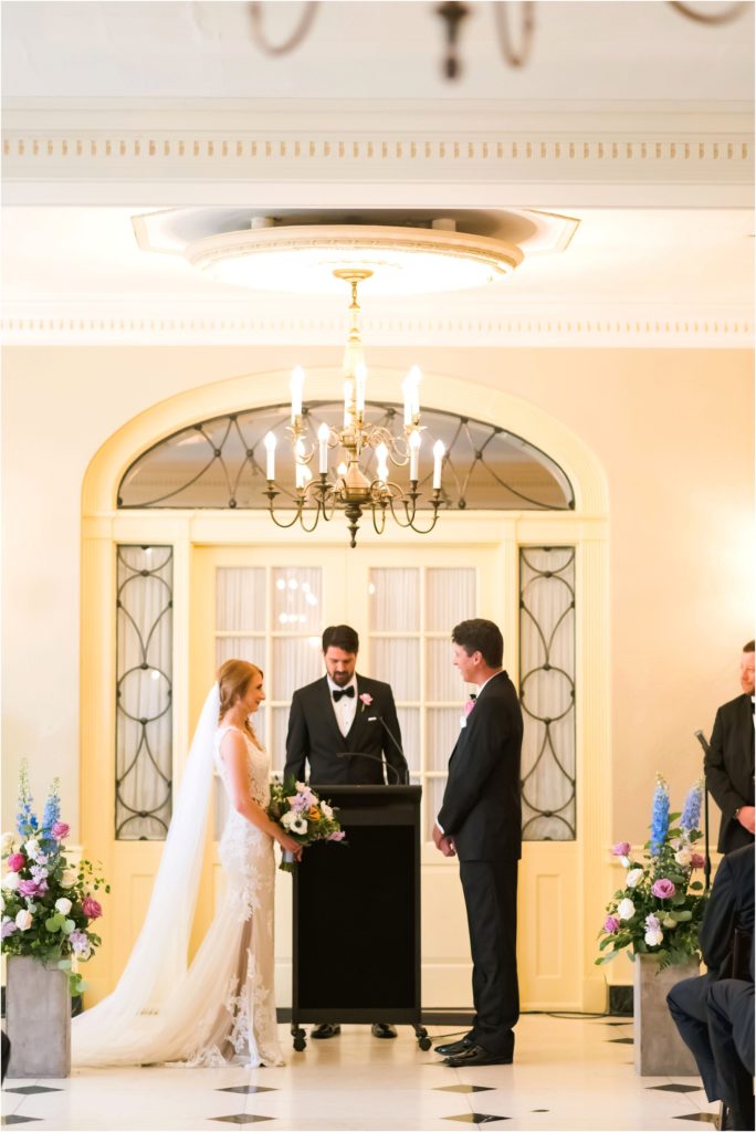 Erin Schmidt Photography | Metro Detroit wedding photographer | summer Lovett Hall wedding
