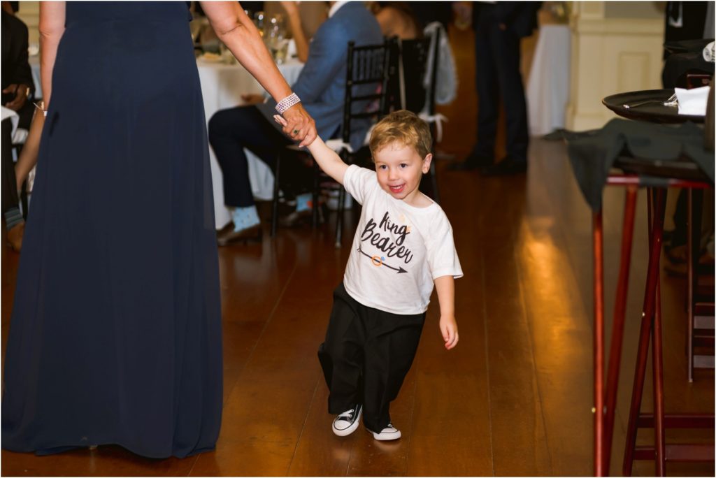 Erin Schmidt Photography | Metro Detroit wedding photographer | summer Lovett Hall wedding