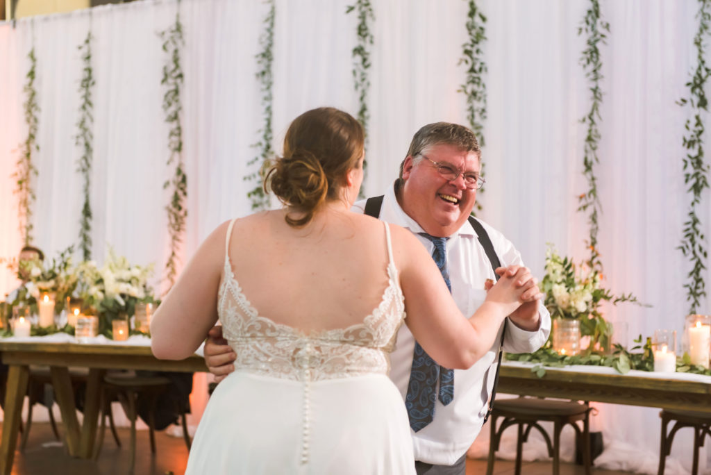 Erin Schmidt Photography | summer Eastern Market wedding | Shinola Hotel wedding | Metro Detroit wedding photographer