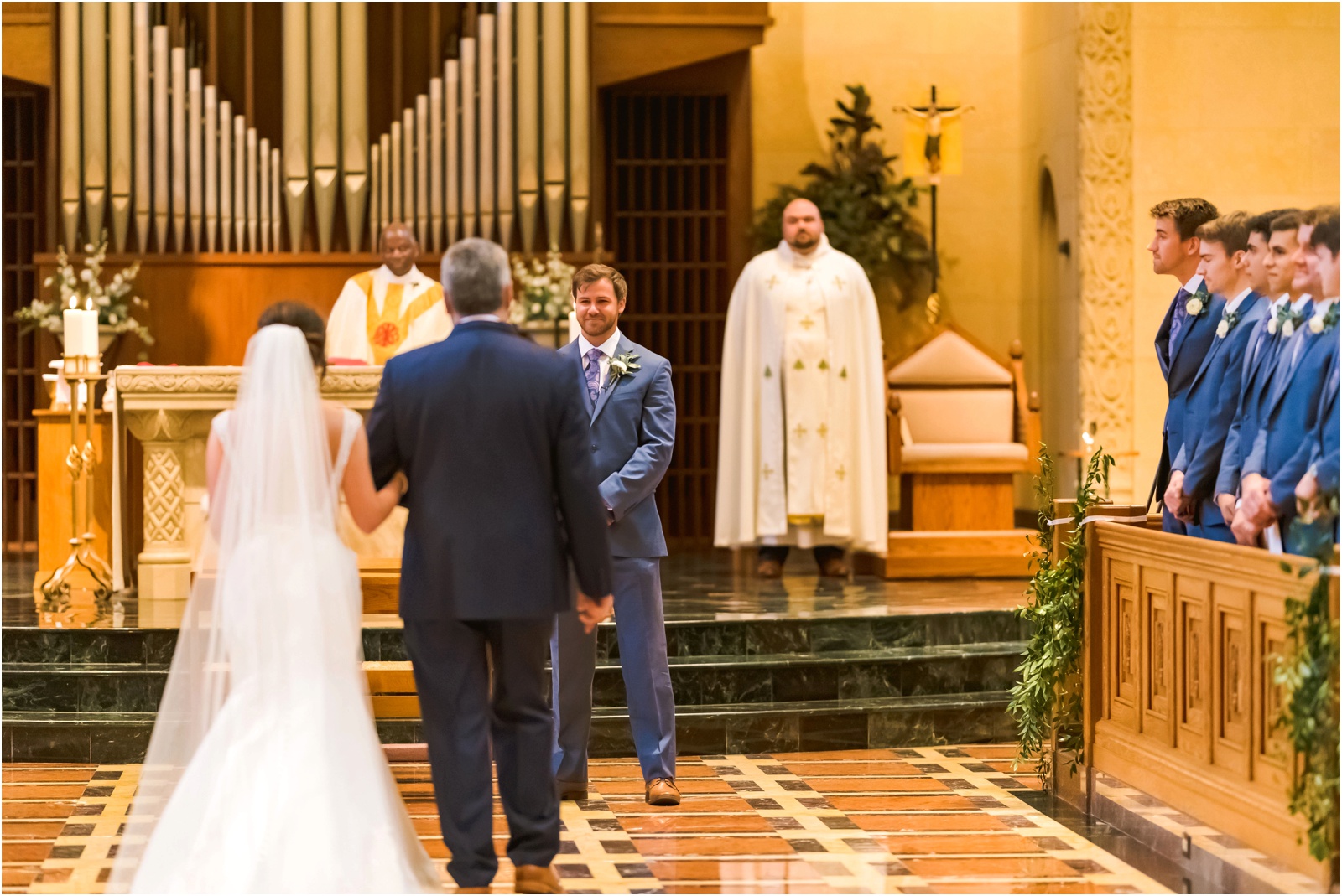 Erin Schmidt Photography | spring Inn at St. John's wedding | Metro Detroit wedding photographer