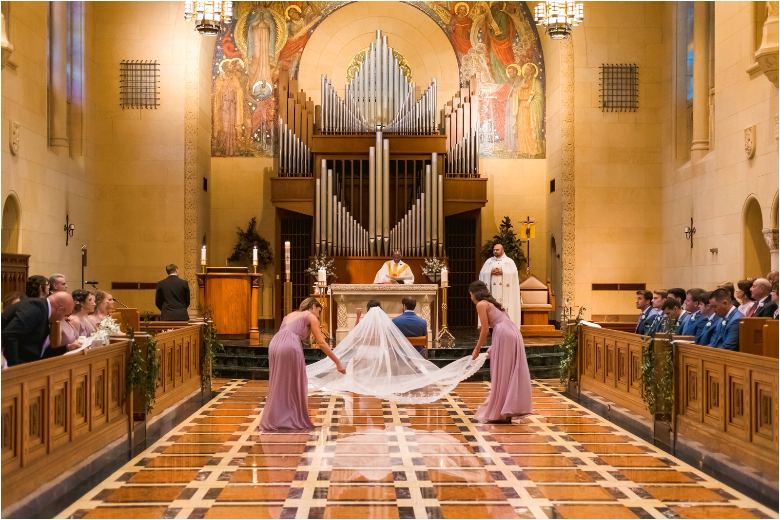 Erin Schmidt Photography | spring Inn at St. John's wedding | Metro Detroit wedding photographer