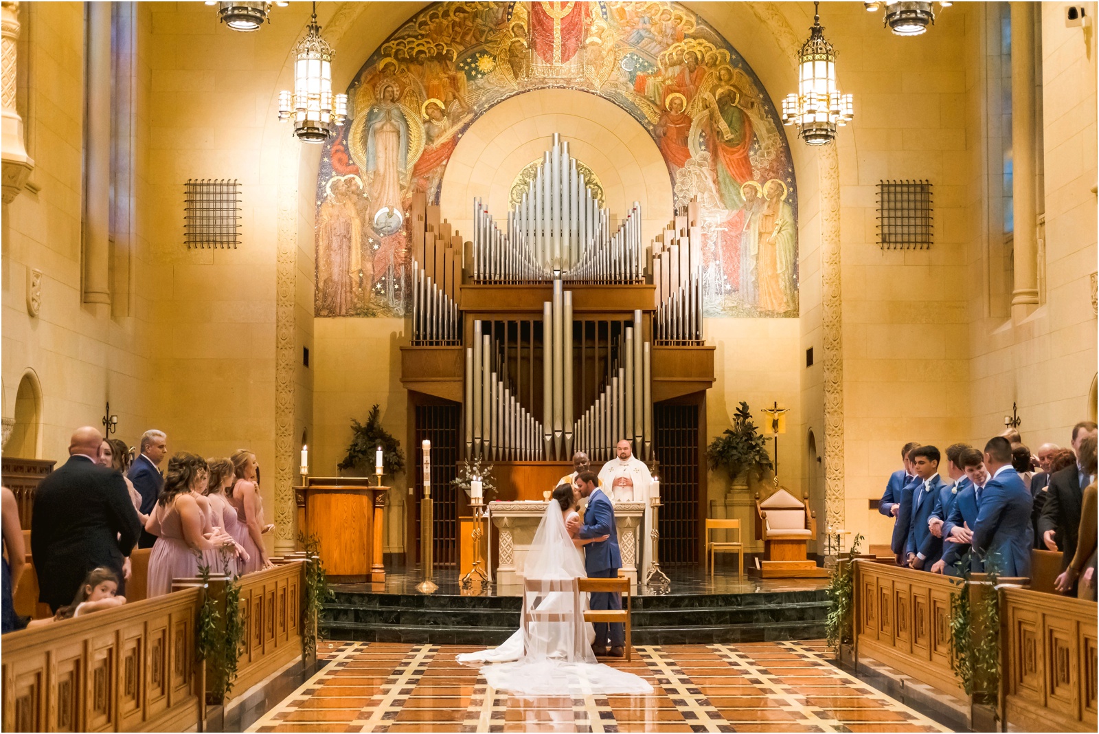 Erin Schmidt Photography | spring Inn at St. John's wedding | Metro Detroit wedding photographer