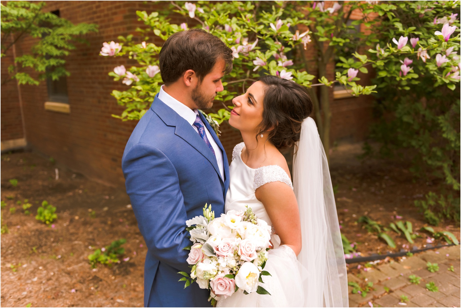 Erin Schmidt Photography | spring Inn at St. John's wedding | Metro Detroit wedding photographer