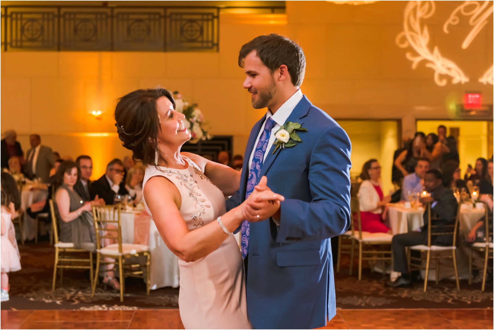 Erin Schmidt Photography | spring Inn at St. John's wedding | Metro Detroit wedding photographer