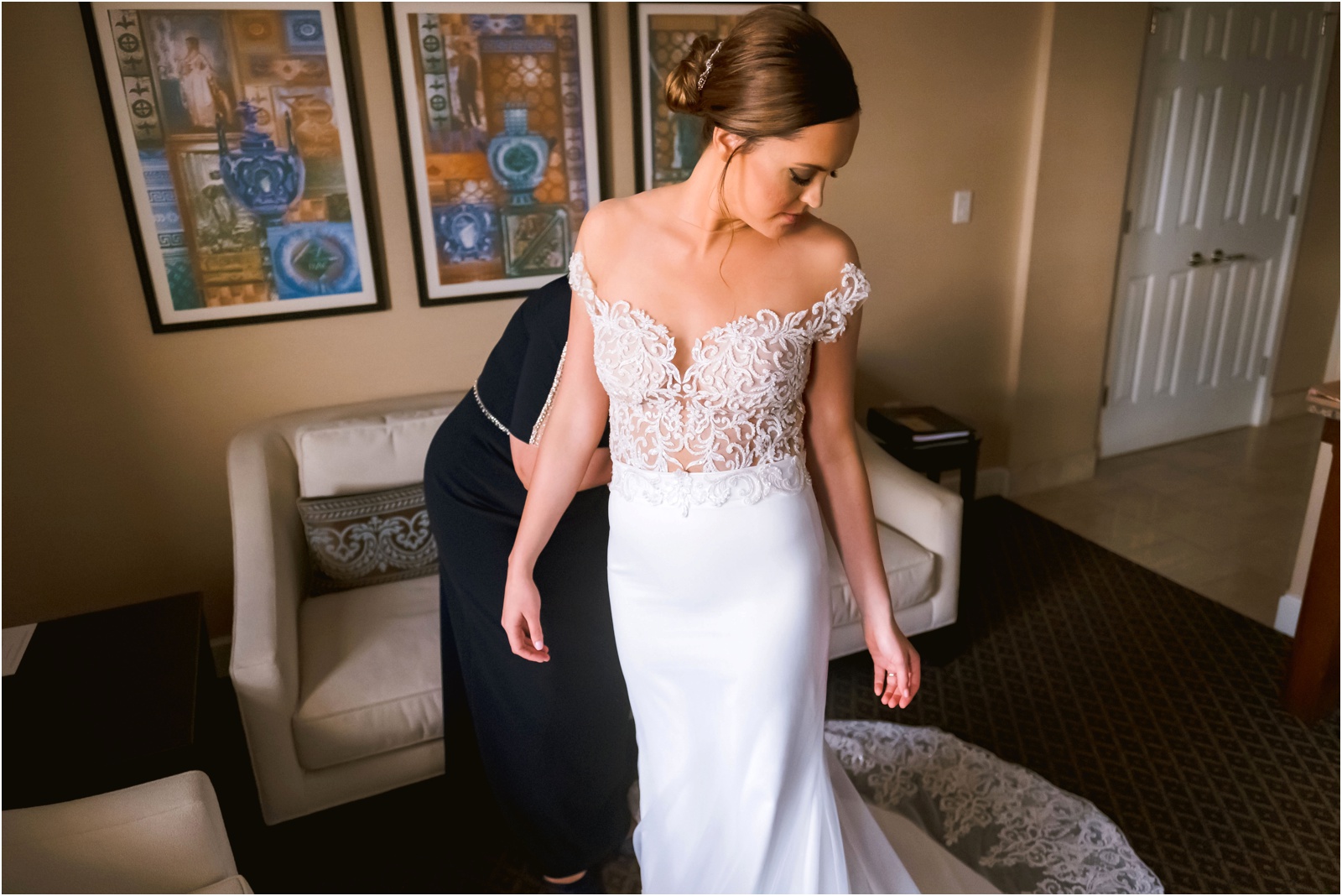 Erin Schmidt Photography | glamorous Detroit Athletic Club wedding photos | Metro Detroit wedding photographer