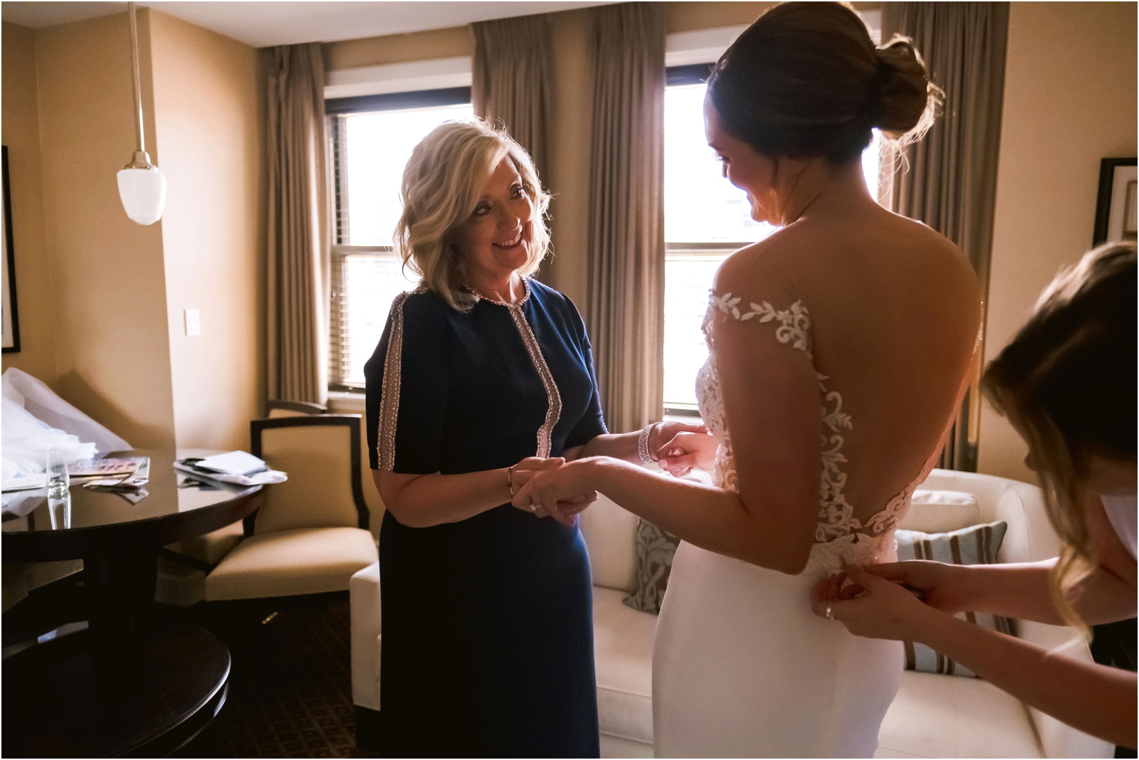 Erin Schmidt Photography | glamorous Detroit Athletic Club wedding photos | Metro Detroit wedding photographer