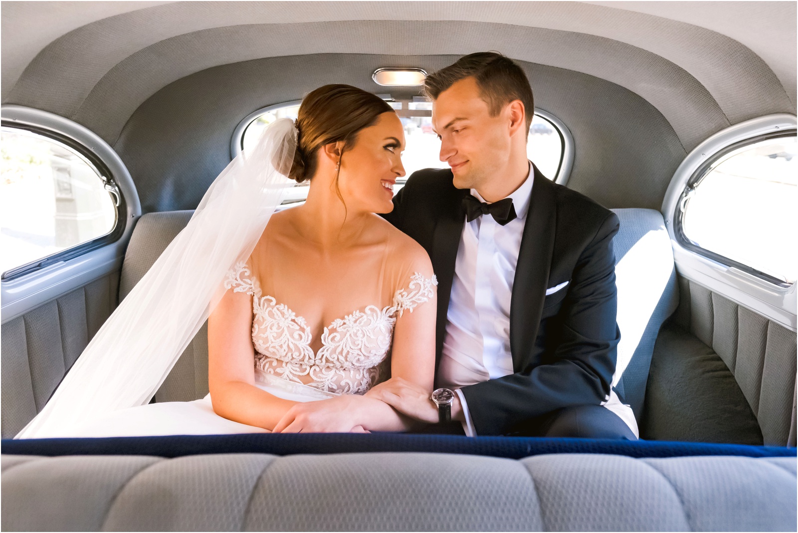 Erin Schmidt Photography | glamorous Detroit Athletic Club wedding photos | Metro Detroit wedding photographer