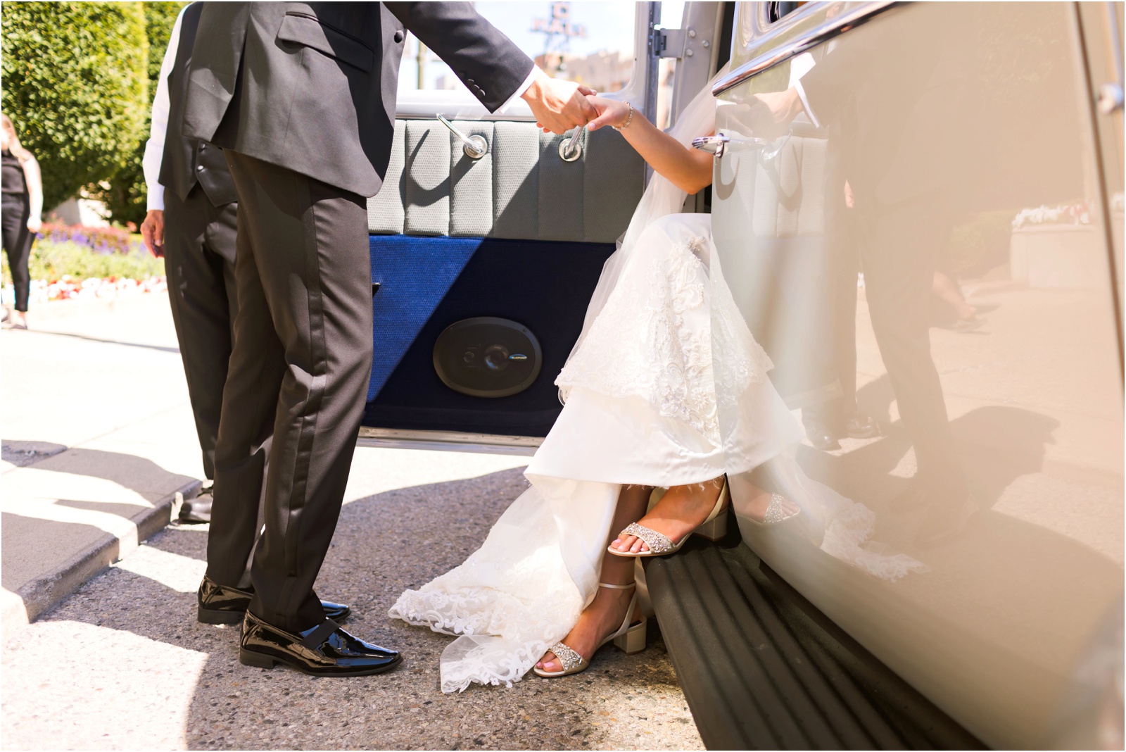 Erin Schmidt Photography | glamorous Detroit Athletic Club wedding photos | Metro Detroit wedding photographer
