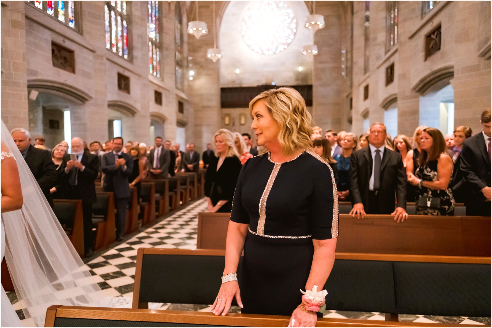 Erin Schmidt Photography | glamorous Detroit Athletic Club wedding photos | Metro Detroit wedding photographer