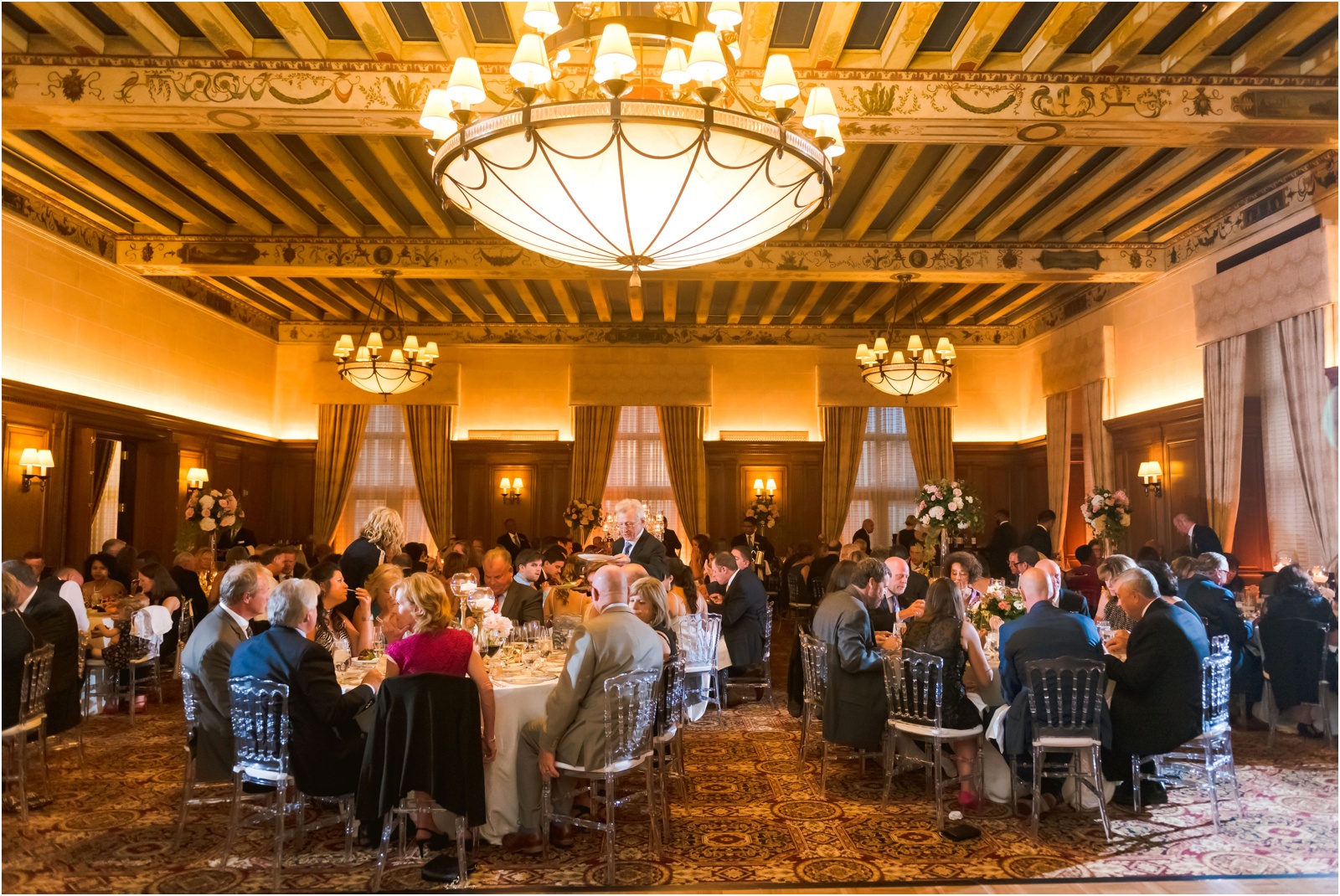 Erin Schmidt Photography | glamorous Detroit Athletic Club wedding photos | Metro Detroit wedding photographer