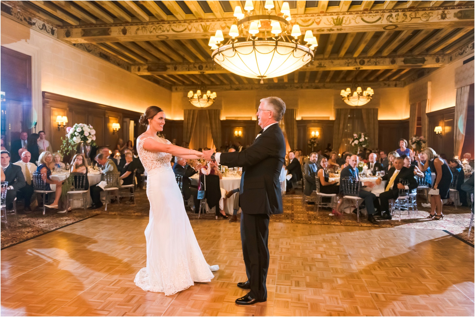 Erin Schmidt Photography | glamorous Detroit Athletic Club wedding photos | Metro Detroit wedding photographer