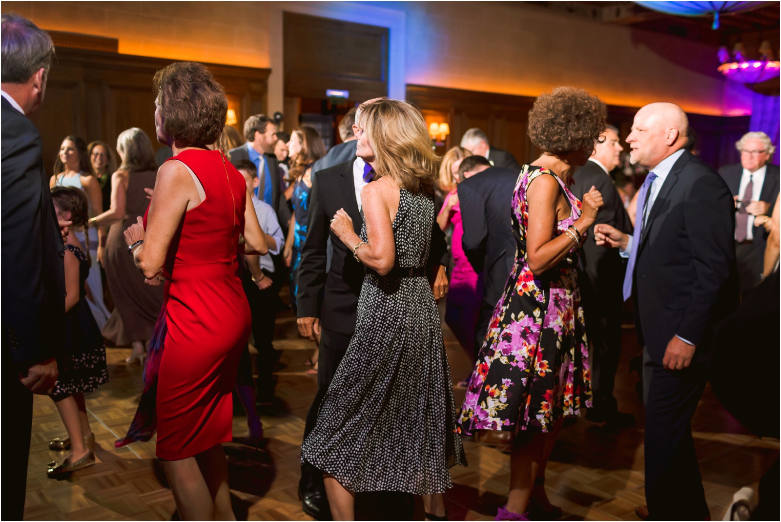 Erin Schmidt Photography | glamorous Detroit Athletic Club wedding photos | Metro Detroit wedding photographer