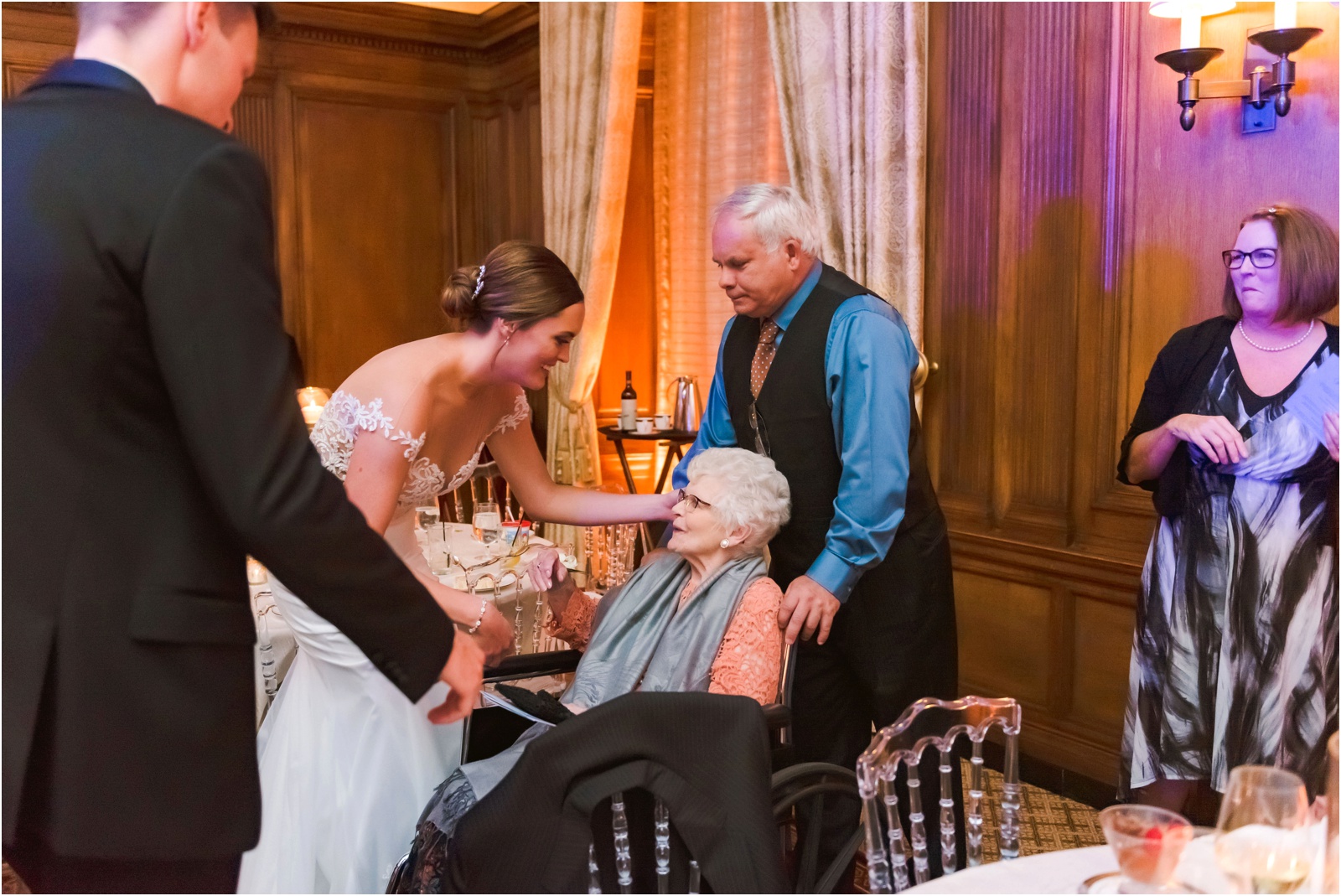 Erin Schmidt Photography | glamorous Detroit Athletic Club wedding photos | Metro Detroit wedding photographer