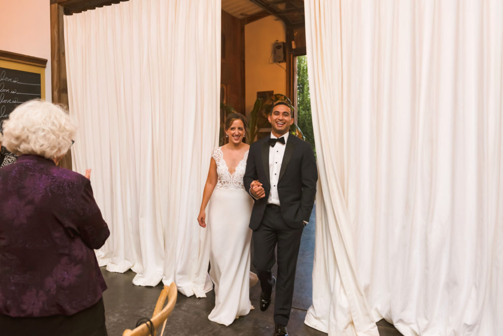 Erin Schmidt Photography | Metro Detroit Wedding Photographer | Cushing Field House wedding photos