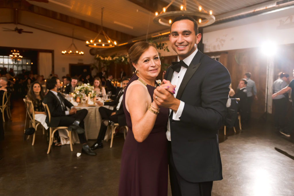 Erin Schmidt Photography | Metro Detroit Wedding Photographer | Cushing Field House wedding photos