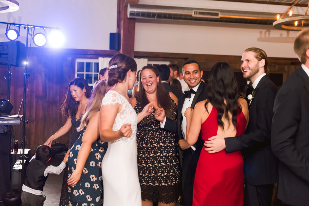Erin Schmidt Photography | Metro Detroit Wedding Photographer | Cushing Field House wedding photos