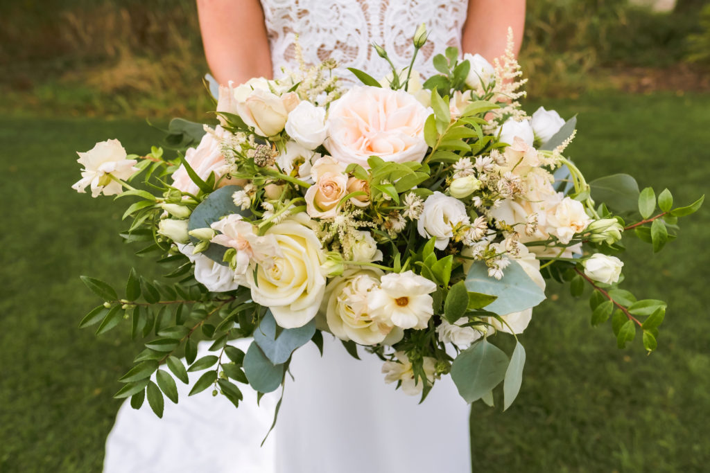 Erin Schmidt Photography | Metro Detroit Wedding Photographer | Cushing Field House wedding photos