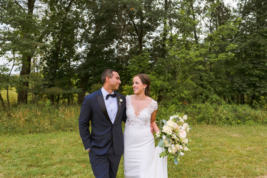Erin Schmidt Photography | Metro Detroit Wedding Photographer | Cushing Field House wedding photos