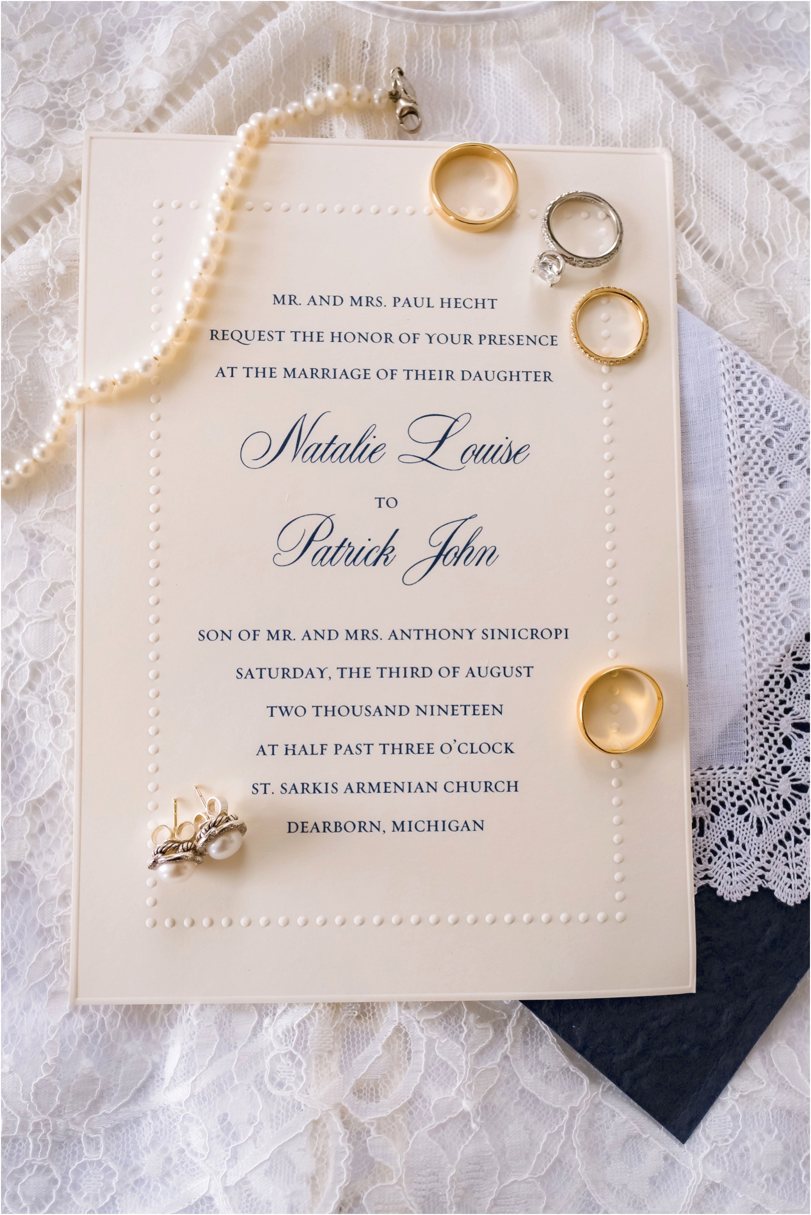 Erin Schmidt Photography | Gem Theatre wedding | Metro Detroit wedding photographer
