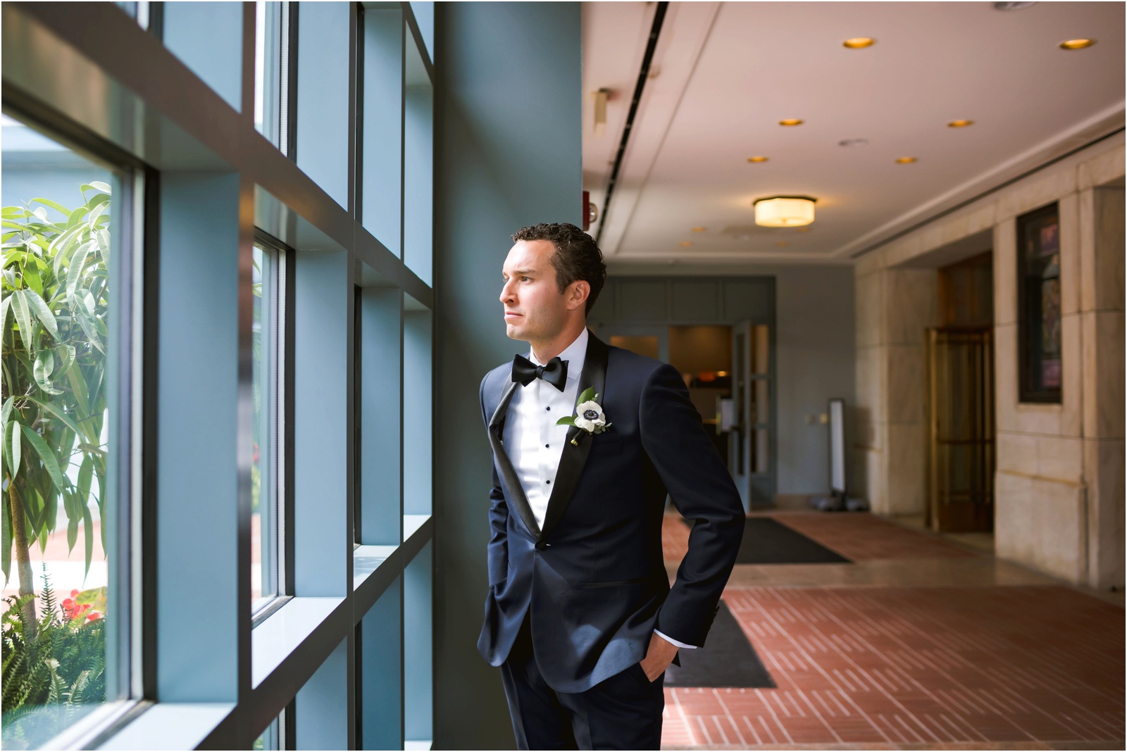 Erin Schmidt Photography | Gem Theatre wedding | Metro Detroit wedding photographer