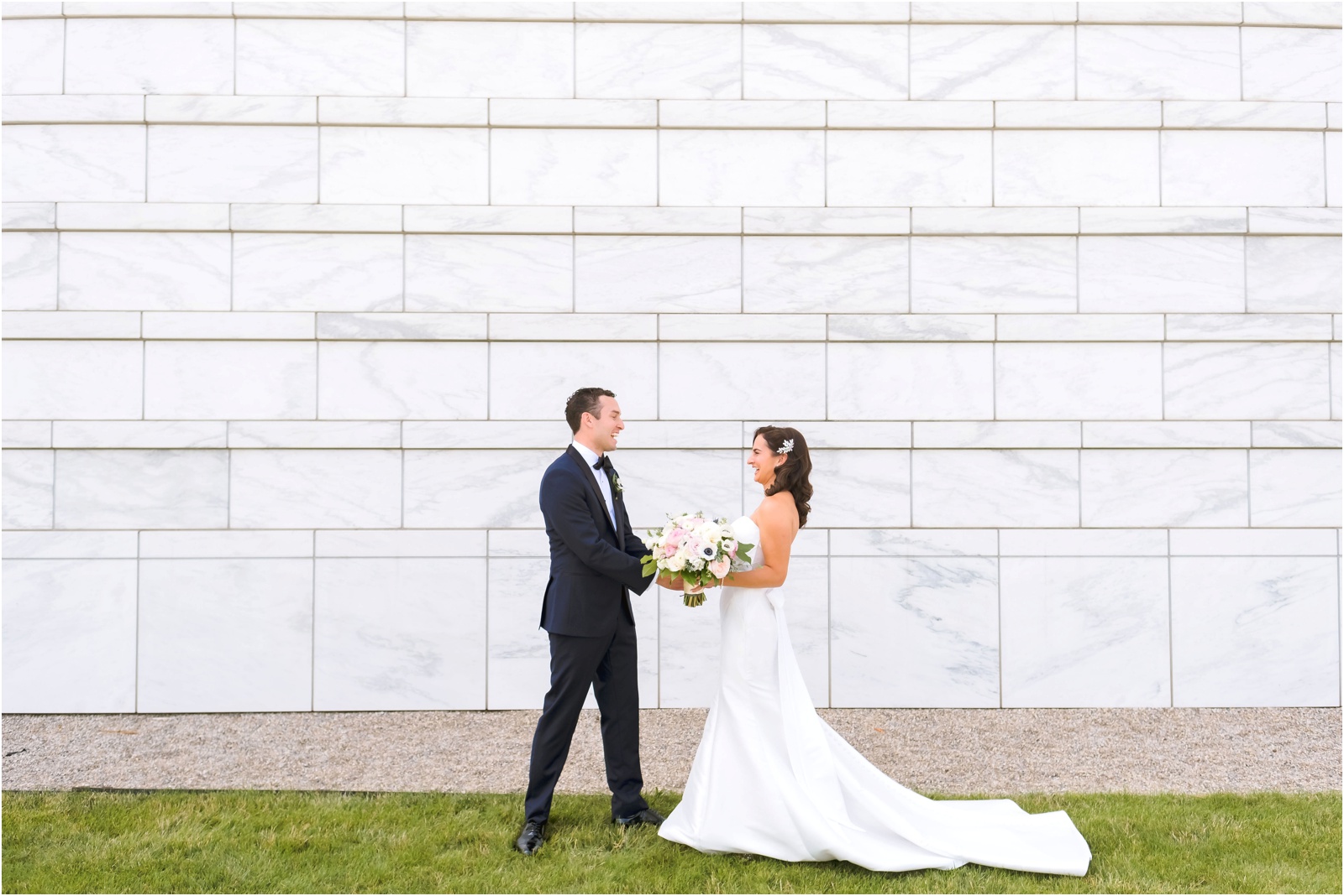 Erin Schmidt Photography | Gem Theatre wedding | Metro Detroit wedding photographer