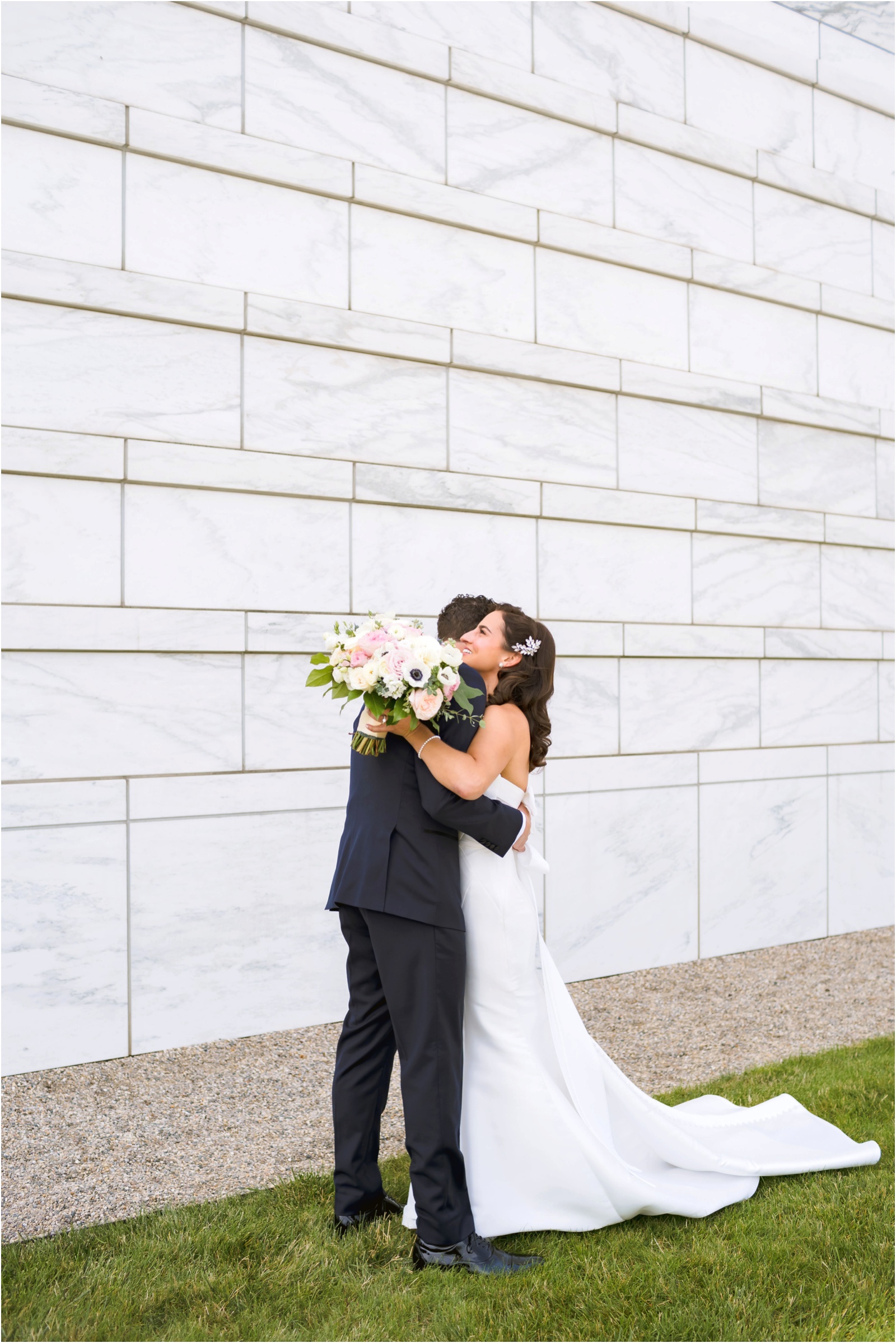Erin Schmidt Photography | Gem Theatre wedding | Metro Detroit wedding photographer