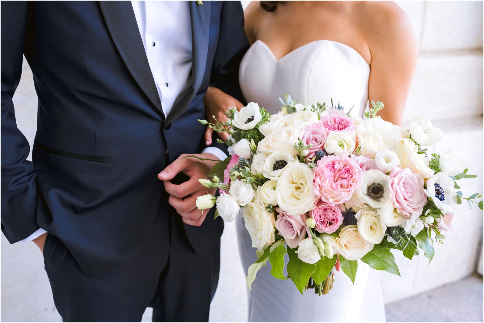 Erin Schmidt Photography | Gem Theatre wedding | Metro Detroit wedding photographer
