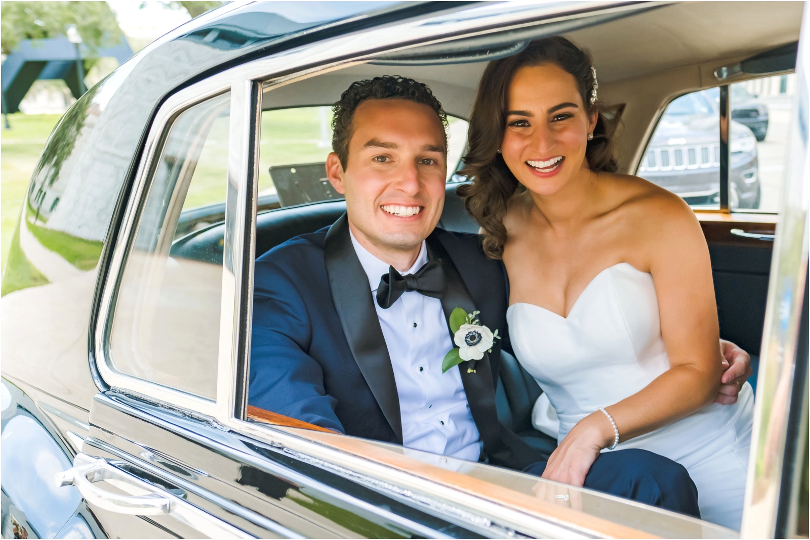 Erin Schmidt Photography | Gem Theatre wedding | Metro Detroit wedding photographer