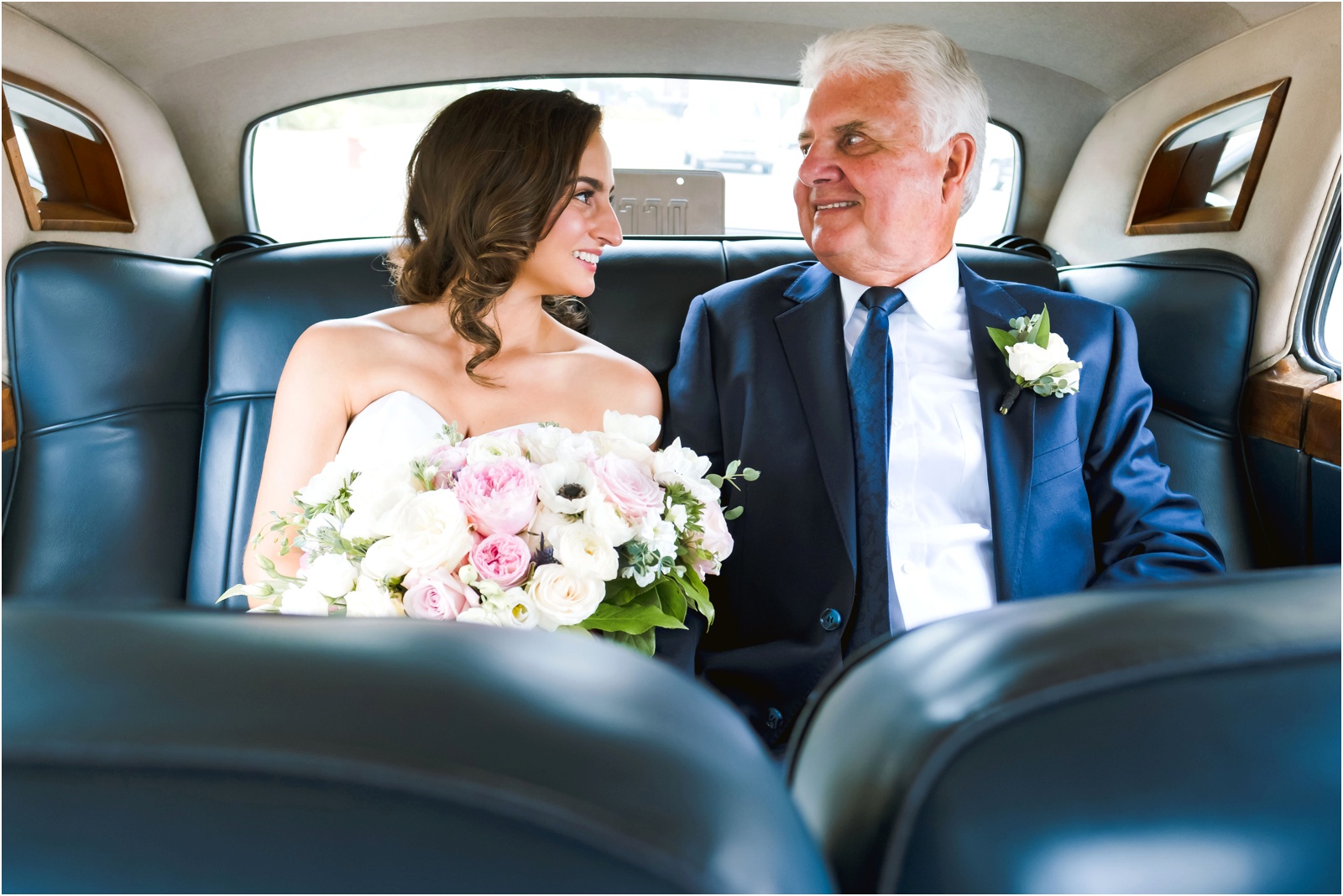 Erin Schmidt Photography | Gem Theatre wedding | Metro Detroit wedding photographer
