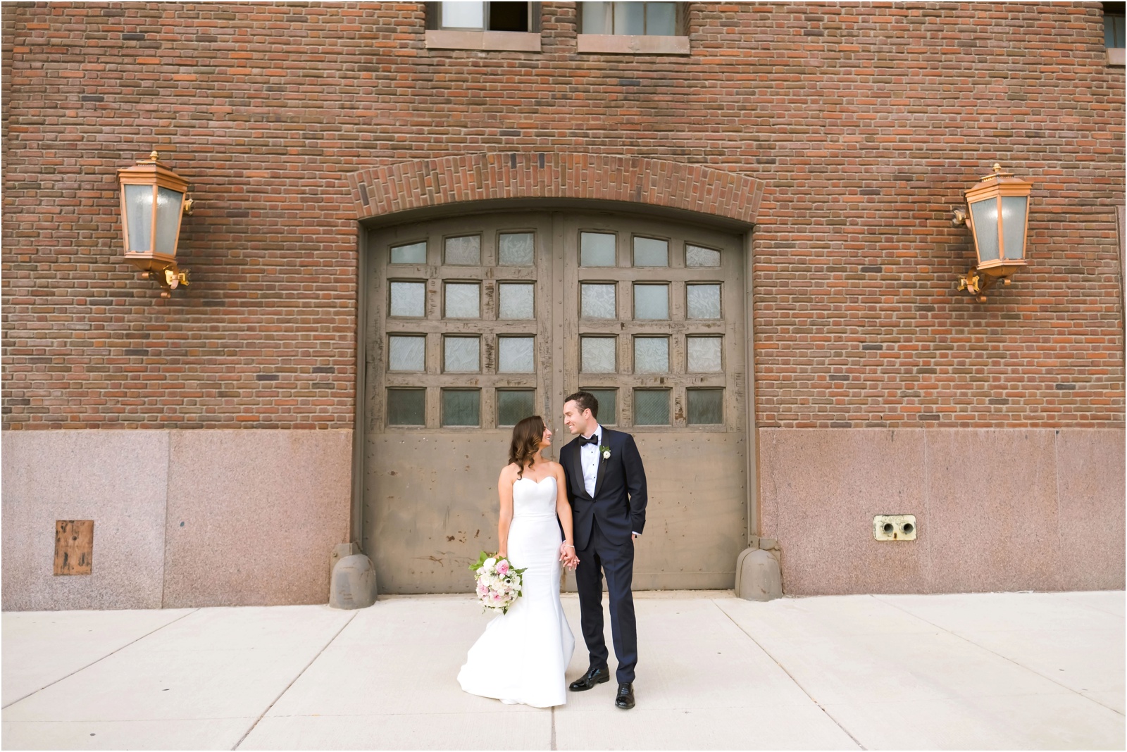 Erin Schmidt Photography | Gem Theatre wedding | Metro Detroit wedding photographer
