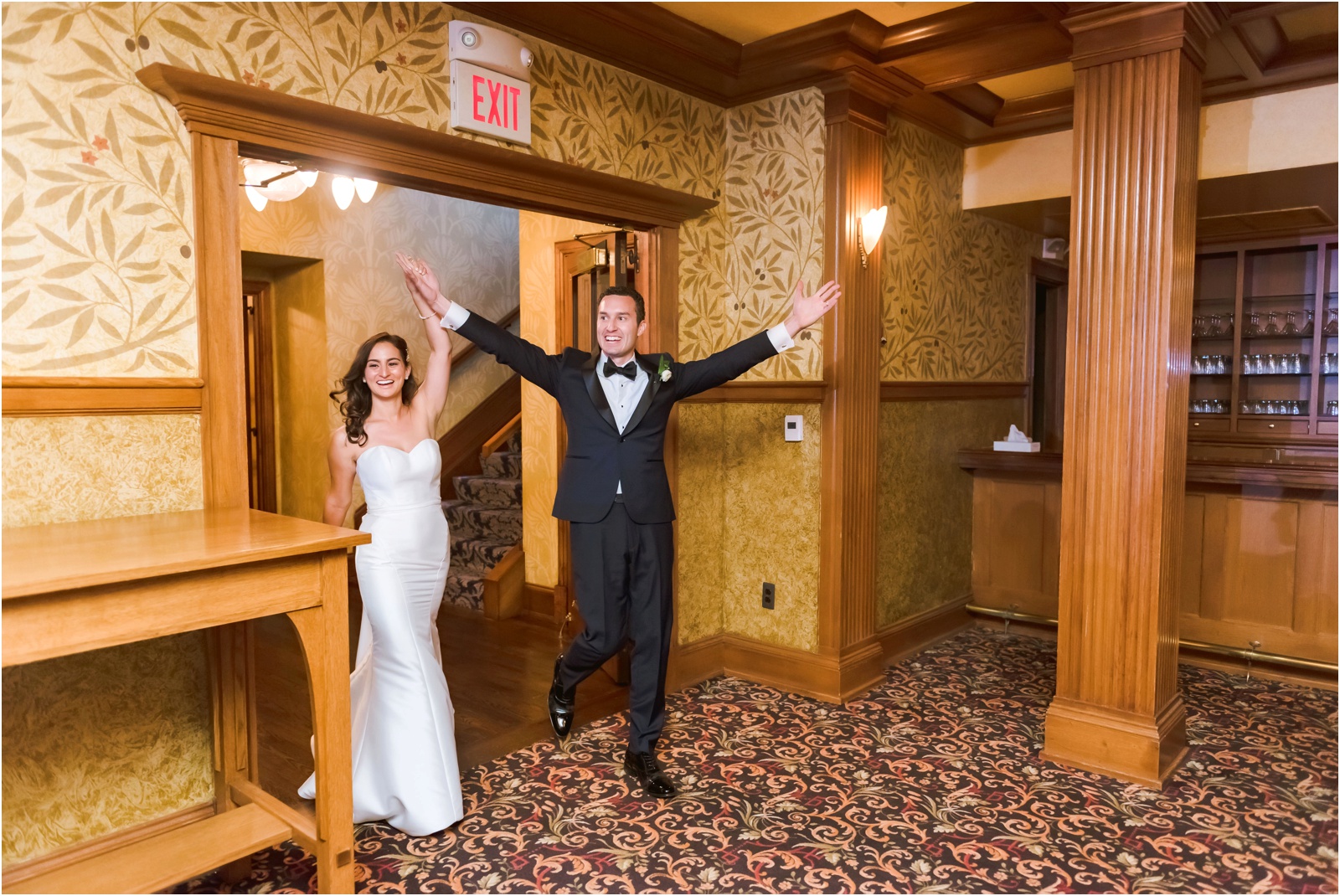 Erin Schmidt Photography | Gem Theatre wedding | Metro Detroit wedding photographer