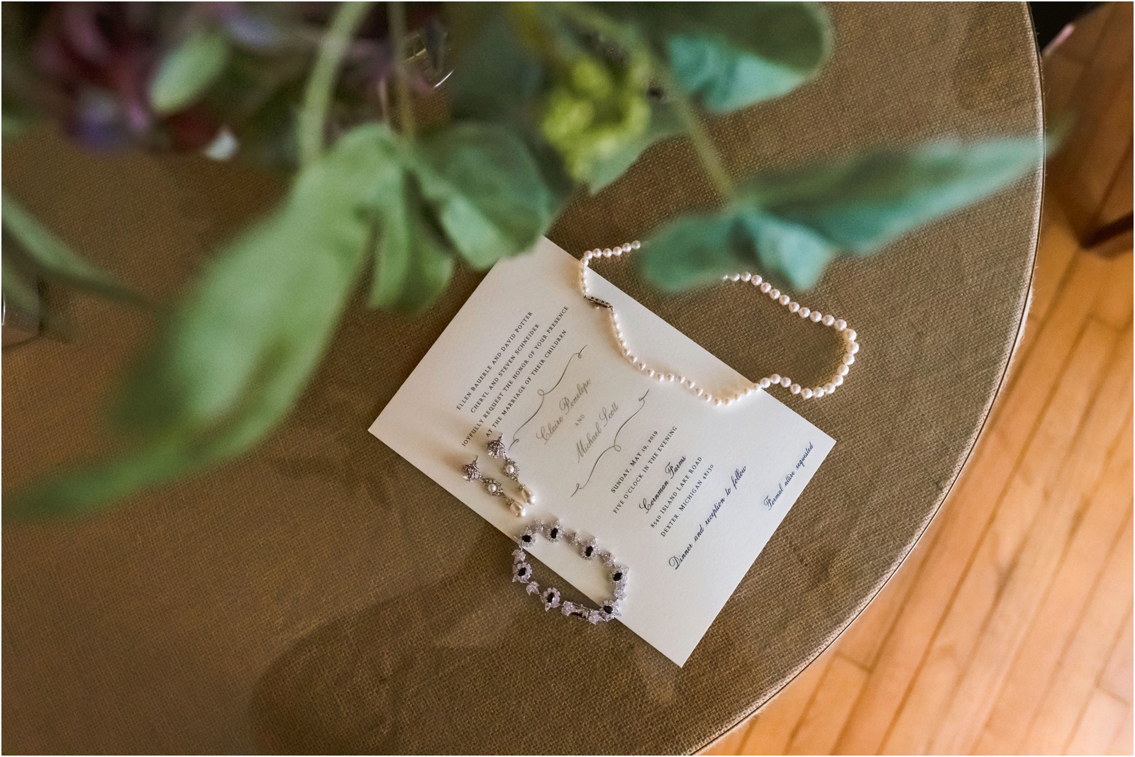 Erin Schmidt Photography | Metro Detroit wedding photographers | spring Cornman Farms wedding