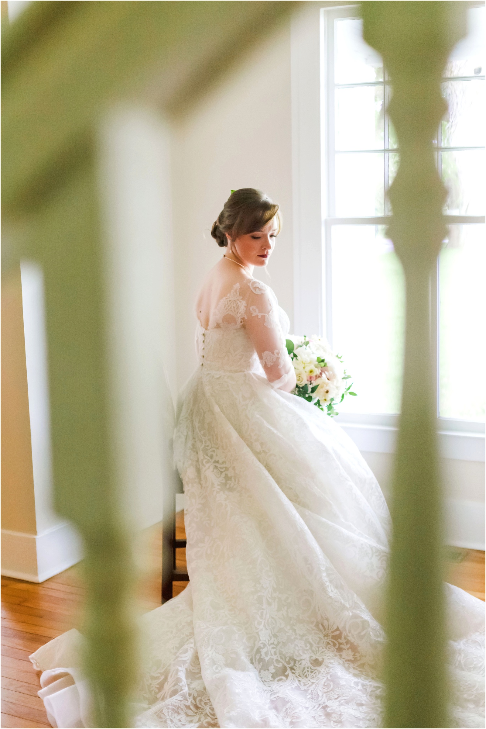 Erin Schmidt Photography | Metro Detroit wedding photographers | spring Cornman Farms wedding