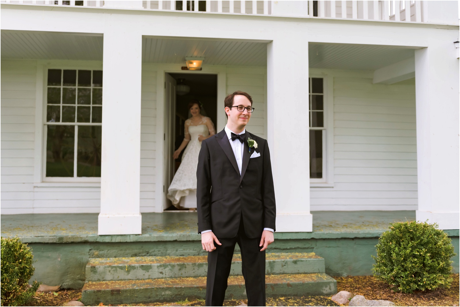 Erin Schmidt Photography | Metro Detroit wedding photographers | spring Cornman Farms wedding