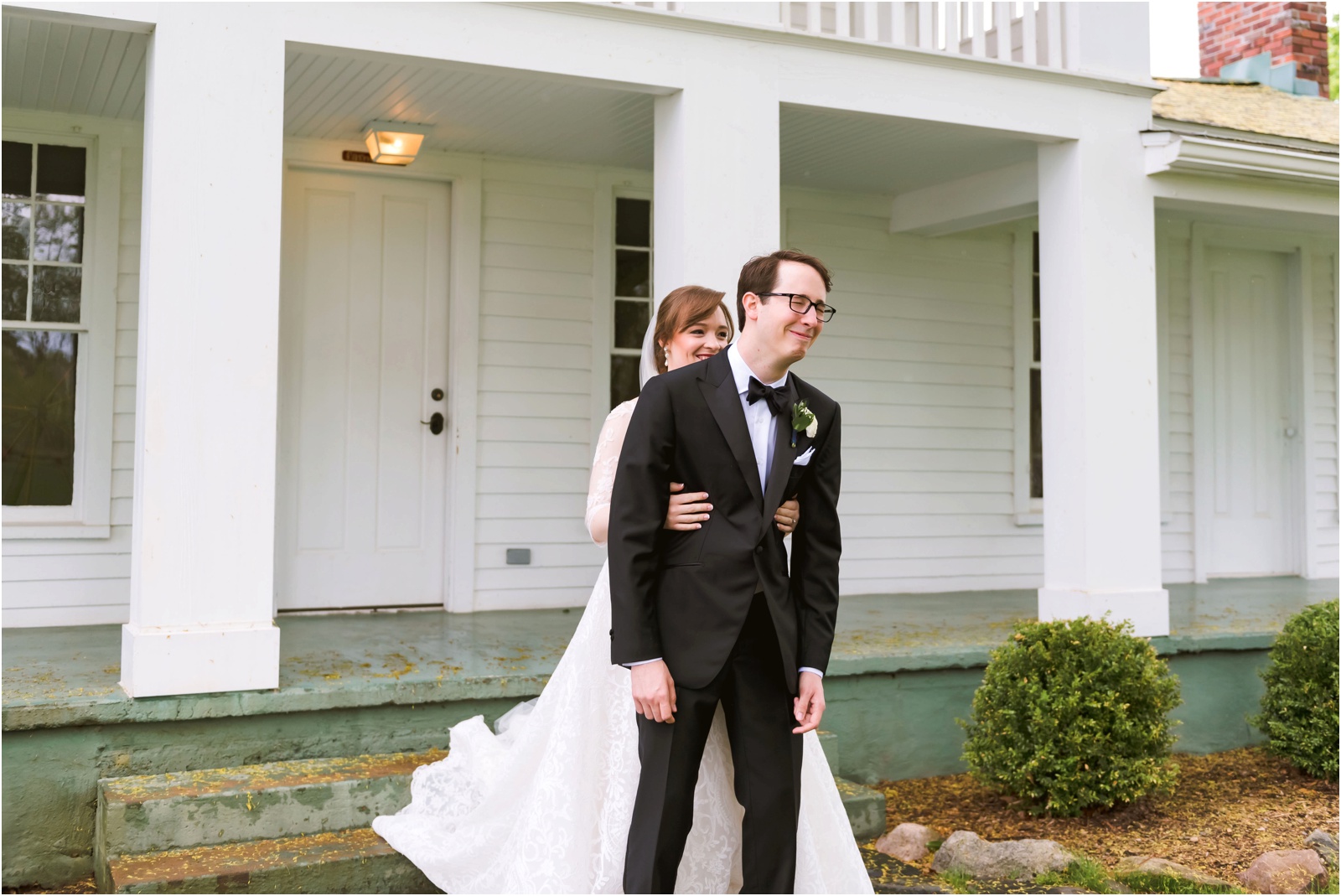 Erin Schmidt Photography | Metro Detroit wedding photographers | spring Cornman Farms wedding