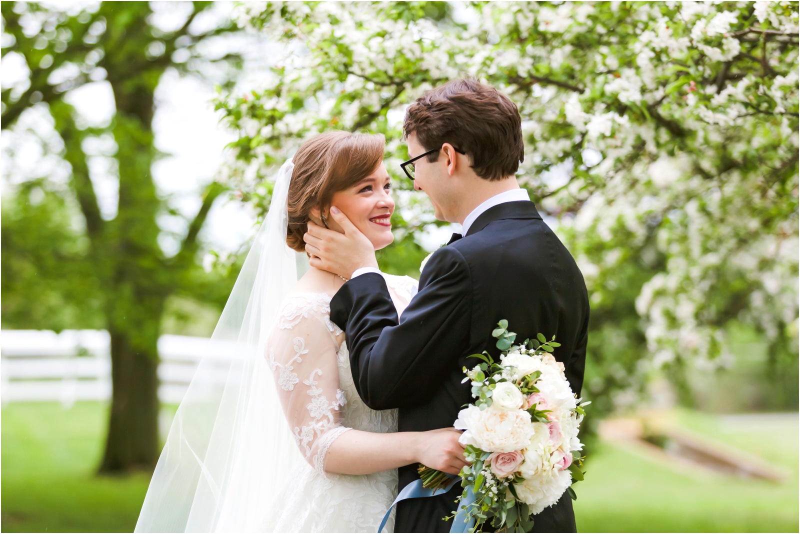Erin Schmidt Photography | Metro Detroit wedding photographers | spring Cornman Farms wedding