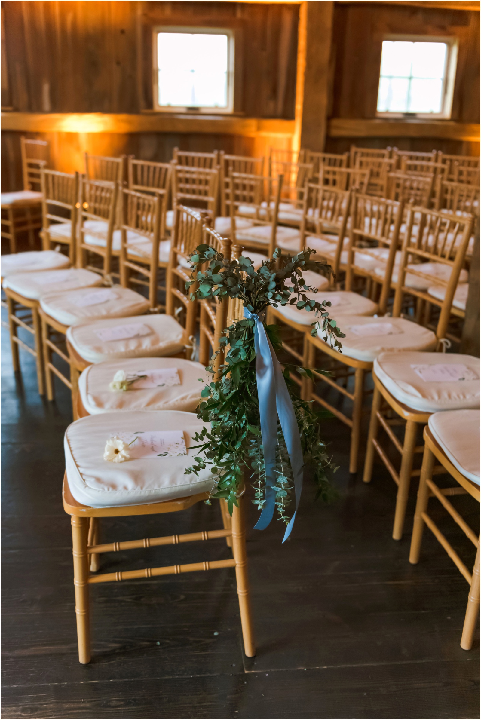 Erin Schmidt Photography | Metro Detroit wedding photographers | spring Cornman Farms wedding