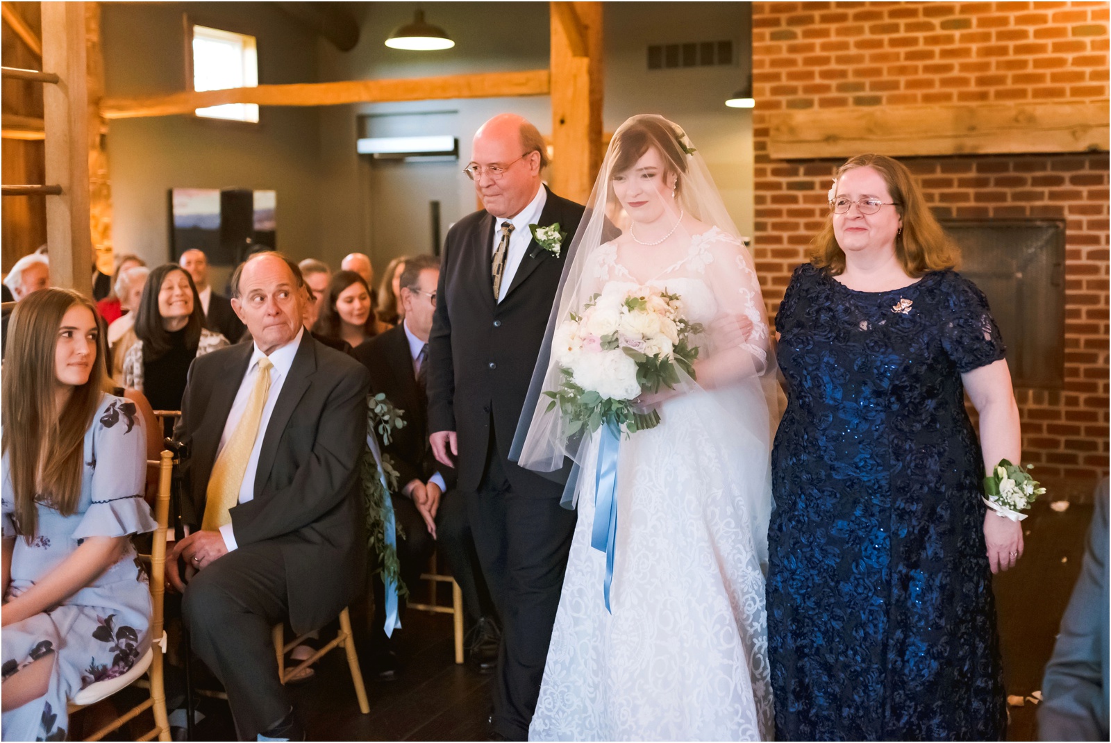 Erin Schmidt Photography | Metro Detroit wedding photographers | spring Cornman Farms wedding